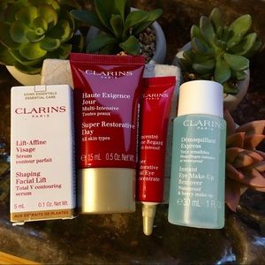 Clarins set new unused